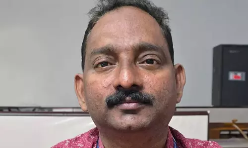 പവിത്രന്‍ സര്‍വീസില്‍ തുടരാന്‍ പ്രാപ്തനല്ലെന്ന് കലക്ടറുടെ റിപോര്‍ട്ട്