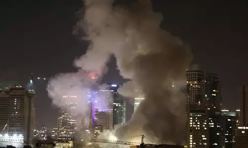 ഇസ്രായേലിനെ ആക്രമിച്ച് ഇറാന്‍; തെല്‍അവീവിലെ യുദ്ധമന്ത്രാലയത്തിലും സ്‌ഫോടനം (VIDEOS)