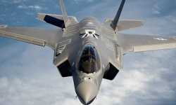 ഇസ്രായേലിന്റെ ഒരു എഫ്-35 ഫൈറ്റര് ജെറ്റ് കൂടി വീഴ്ത്തിയെന്ന് ഇറാന് ഇസ്രായേലിന്റെ ഒരു എഫ്-35 ഫൈറ്റര് ജെറ്റ് കൂടി വീഴ്ത്തിയെന്ന് ഇറാന്