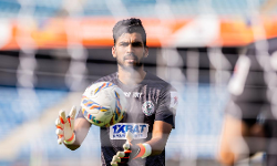 പുതിയ സീസണില് കേരളാ ബ്ലാസ്റ്റേഴ്സിന്റെ ഗോള് വല കാക്കാന് അര്ഷ് അന്വര് ഷെയ്ഖ് എത്തുന്നു പുതിയ സീസണില് കേരളാ ബ്ലാസ്റ്റേഴ്സിന്റെ ഗോള് വല കാക്കാന് അര്ഷ് അന്വര് ഷെയ്ഖ് എത്തുന്നു