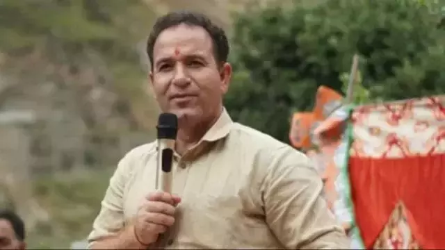 ജമ്മു കശ്മീര്‍ സെലക്ഷന്‍ ബോര്‍ഡ് പരീക്ഷയ്ക്ക് ഉറുദു ഭാഷാ പരിജ്ഞാനം നിര്‍ബന്ധമാക്കരുത്; ബിജെപി നേതാവിന്റെ ആവശ്യത്തിനെതിരേ പ്രതിഷേധം ശക്തം
