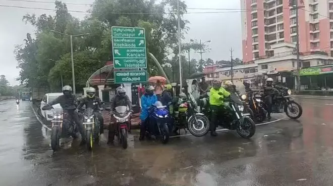 പുരുഷാവകാശ കമ്മീഷനായി അഖിലേന്ത്യാ മോട്ടര്സൈക്കിള് റാലി പുരുഷാവകാശ കമ്മീഷനായി അഖിലേന്ത്യാ മോട്ടര്സൈക്കിള് റാലി