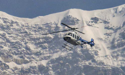 ഉത്തരാഖണ്ഡില് ഹെലികോപ്റ്റര് തകര്ന്നുവീണു; ഏഴുപേരെ കാണാതായി ഉത്തരാഖണ്ഡില് ഹെലികോപ്റ്റര് തകര്ന്നുവീണു; ഏഴുപേരെ കാണാതായി