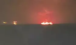 ഖോര്ഫക്കാന് സമീപം മൂന്ന് കപ്പലുകള്ക്ക് തീപിടിച്ചതായി റിപോര്ട്ട് ഖോര്ഫക്കാന് സമീപം മൂന്ന് കപ്പലുകള്ക്ക് തീപിടിച്ചതായി റിപോര്ട്ട്