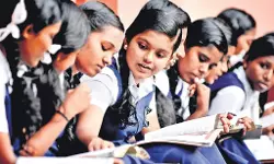 പ്ലസ് വണ് ക്ലാസുകള് ആരംഭിച്ചു പ്ലസ് വണ് ക്ലാസുകള് ആരംഭിച്ചു