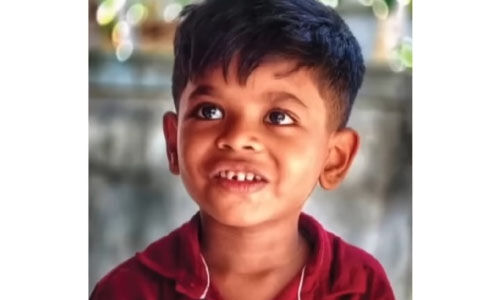 അച്ഛന്റെ കൈയ്യില്‍ നിന്നും വീണ് നാലുവയസുകാരന്‍ മരിച്ചു