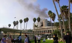 ഇസ്രായേലിലെ ആശുപത്രിയില് മിസൈല് വീണു (video) ഇസ്രായേലിലെ ആശുപത്രിയില് മിസൈല് വീണു (video)