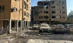 ഇറാന്റെ മിസൈല് ആക്രമണത്തില് ഇസ്രായേലിന് കനത്ത നാശം ഇറാന്റെ മിസൈല് ആക്രമണത്തില് ഇസ്രായേലിന് കനത്ത നാശം