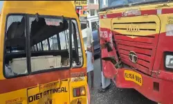 സ്കൂള് ബസ്സില് കെഎസ്ആര്ടിസി ബസില് ഇടിച്ച് അഞ്ച് കുട്ടികള്ക്ക് പരിക്ക് സ്കൂള് ബസ്സില് കെഎസ്ആര്ടിസി ബസില് ഇടിച്ച് അഞ്ച് കുട്ടികള്ക്ക് പരിക്ക്