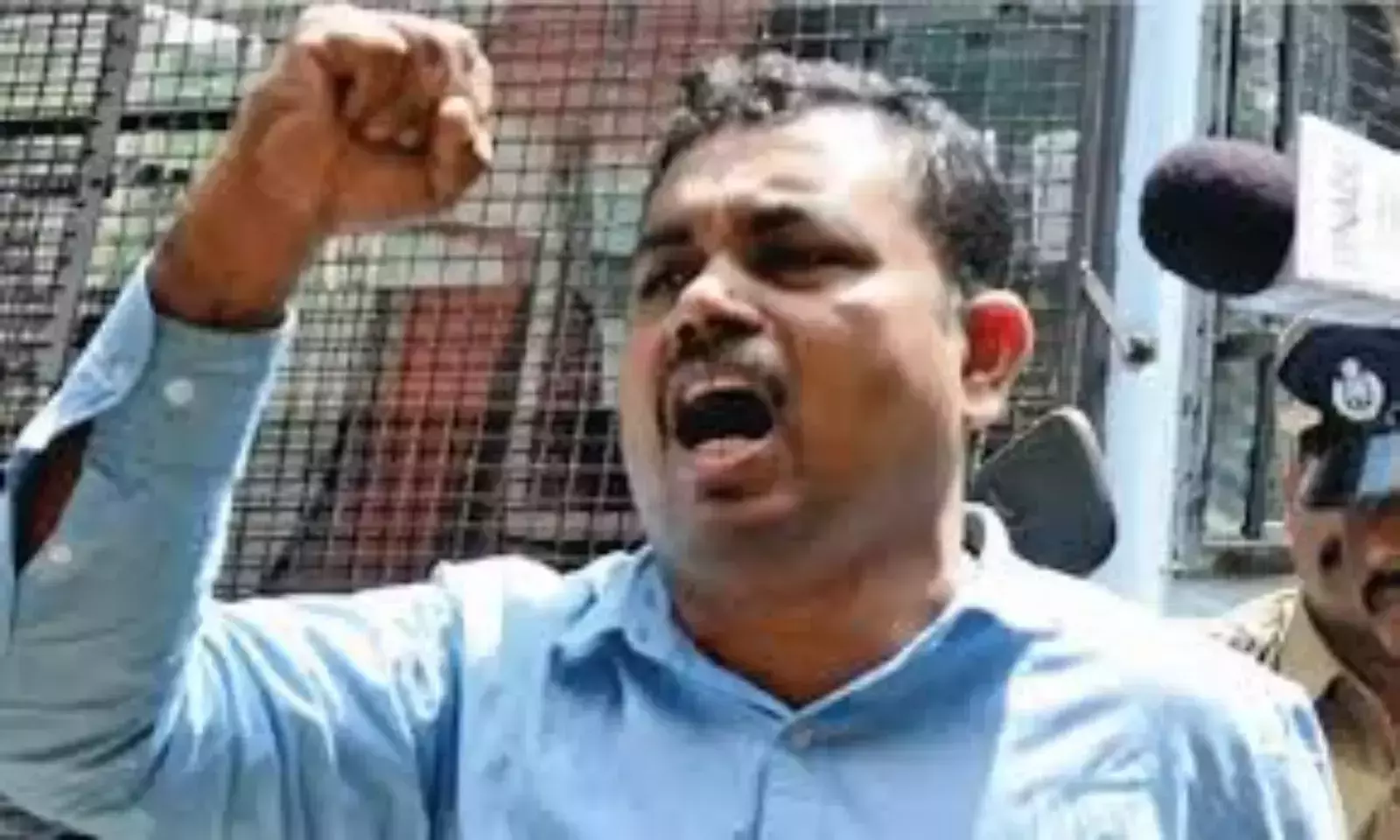 മാവോവാദി രൂപേഷിനെതിരെ കര്ണാടകയില് പുതിയ കേസ്; ജയില് മോചനം അനന്തമായി നീട്ടാനുള്ള ഭരണകൂട ഗൂഢാലോചനയെന്ന് ഭാര്യ ഷൈന മാവോവാദി രൂപേഷിനെതിരെ കര്ണാടകയില് പുതിയ കേസ്; ജയില് മോചനം അനന്തമായി നീട്ടാനുള്ള ഭരണകൂട ഗൂഢാലോചനയെന്ന് ഭാര്യ ഷൈന