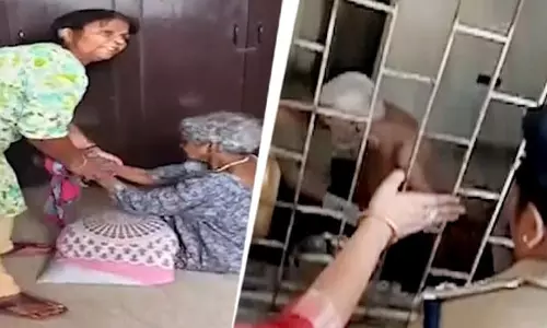 മലമൂത്ര വിസര്ജ്ജനം ചെയ്യുന്നത് കിടപ്പുമുറിയില്, പലര്ക്കും വസ്ത്രമില്ല; യുപിയിലെ വൃദ്ധസദനത്തില് നടന്നത് സാമാനതകളില്ലാത്ത ക്രൂരത മലമൂത്ര വിസര്ജ്ജനം ചെയ്യുന്നത് കിടപ്പുമുറിയില്, പലര്ക്കും വസ്ത്രമില്ല; യുപിയിലെ വൃദ്ധസദനത്തില് നടന്നത് സാമാനതകളില്ലാത്ത ക്രൂരത