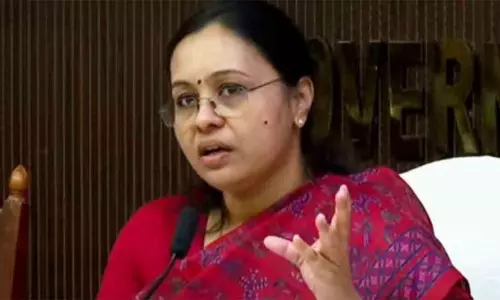 അമീബിക് മസ്തിഷ്കജ്വരം; 2013ലെ പഠന റിപോര്ട്ട് അന്നത്തെ യുഡിഎഫ് സര്ക്കാര് ശ്രദ്ധിച്ചില്ലെന്ന മന്ത്രിയുടെ പ്രസ്താവന വിവാദത്തില് അമീബിക് മസ്തിഷ്കജ്വരം; 2013ലെ പഠന റിപോര്ട്ട് അന്നത്തെ യുഡിഎഫ് സര്ക്കാര് ശ്രദ്ധിച്ചില്ലെന്ന മന്ത്രിയുടെ പ്രസ്താവന വിവാദത്തില്