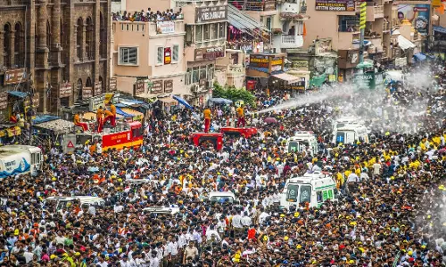 പുരി രഥയാത്രയ്ക്കിടെ തിക്കും തിരക്കും; മൂന്ന് മരണം, 50 ലേറെ പേര്‍ക്ക് പരിക്ക്