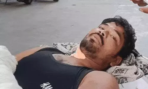 ഹിന്ദുത്വര് തല്ലിക്കൊന്ന ജുനൈദ് ഖുറൈശിയുടെ അവസാന വീഡിയോ പുറത്ത് ; ബജ്റങ് ദളുകാരാണ് ആക്രമിച്ചതെന്ന് ജുനൈദ് ഹിന്ദുത്വര് തല്ലിക്കൊന്ന ജുനൈദ് ഖുറൈശിയുടെ അവസാന വീഡിയോ പുറത്ത് ; ബജ്റങ് ദളുകാരാണ് ആക്രമിച്ചതെന്ന് ജുനൈദ്