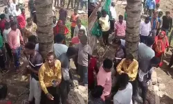 ശ്രീരാമസേന പ്രവര്‍ത്തകരെ തെങ്ങില്‍ കെട്ടിയിട്ട് മര്‍ദ്ദിച്ചു