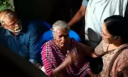 സംഭവിച്ചത് ദൗര്ഭാഗ്യകരം; ബിന്ദുവിന്റെ വീട്ടിലെത്തി ആരോഗ്യമന്ത്രി സംഭവിച്ചത് ദൗര്ഭാഗ്യകരം; ബിന്ദുവിന്റെ വീട്ടിലെത്തി ആരോഗ്യമന്ത്രി