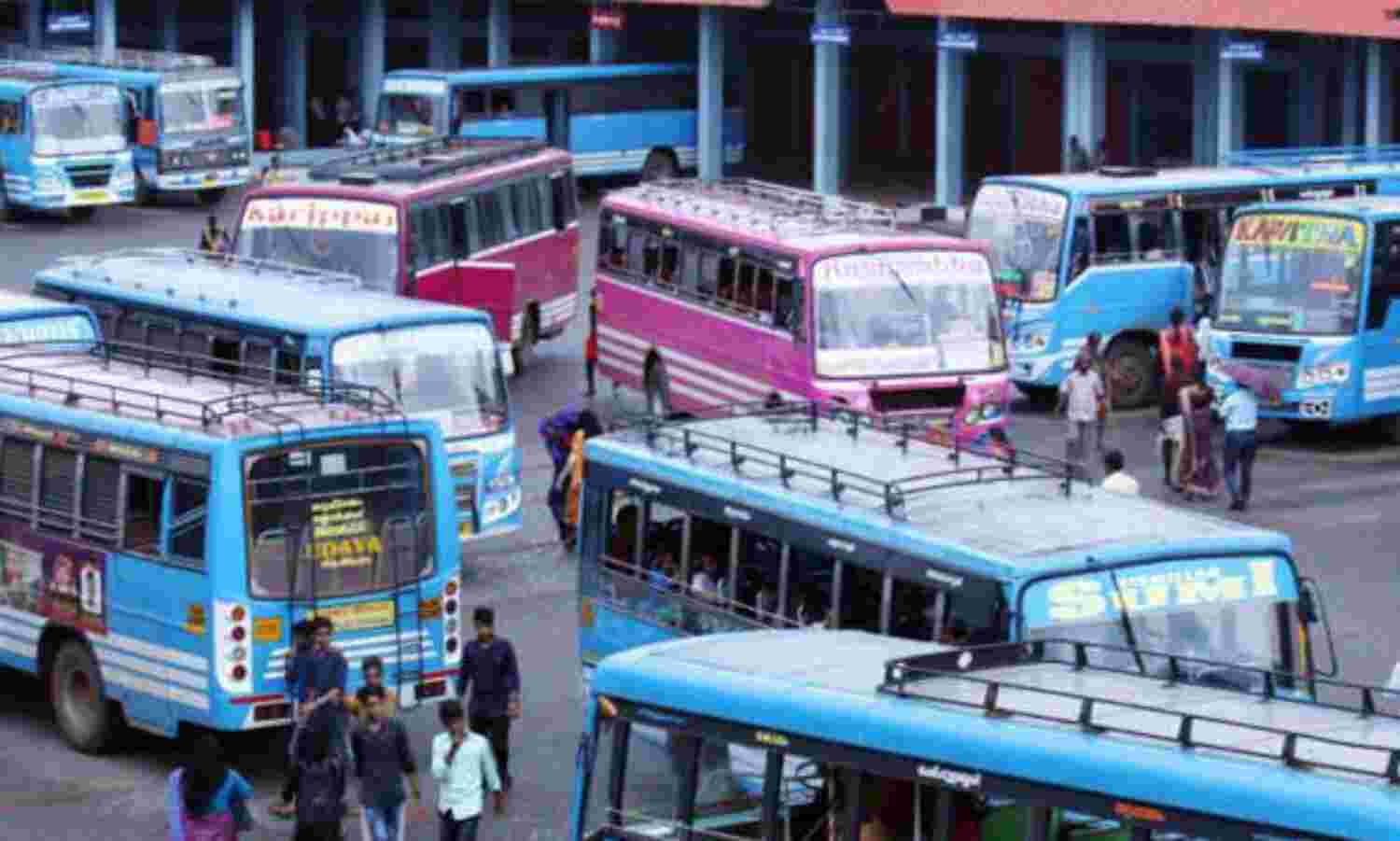 ബസുകളുടെ മൽസരയോട്ടം; കേസെടുത്ത് മനുഷ്യാവകാശ കമ്മീഷൻ ബസുകളുടെ മൽസരയോട്ടം; കേസെടുത്ത് മനുഷ്യാവകാശ കമ്മീഷൻ