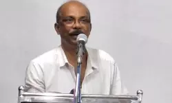 ജീവിതത്തില് ഇതുവരെ മദ്യപിക്കാത്ത എന്നെ മദ്യപാനിയാക്കി ചിത്രീകരിച്ചു; വളപട്ടണം പോലിസിന്റെ ക്രൂരത വിവരിച്ച് എഴുത്തുകാരന് ഇയ്യ വളപട്ടണത്തിന്റെ കുറിപ്പ് ജീവിതത്തില് ഇതുവരെ മദ്യപിക്കാത്ത എന്നെ മദ്യപാനിയാക്കി ചിത്രീകരിച്ചു; വളപട്ടണം പോലിസിന്റെ ക്രൂരത വിവരിച്ച് എഴുത്തുകാരന് ഇയ്യ വളപട്ടണത്തിന്റെ കുറിപ്പ്