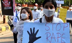 ഉത്തര്‍പ്രദേശില്‍ ബലാല്‍സംഗ കേസിലെ പ്രധാന സാക്ഷിയായ ദലിത് പെണ്‍കുട്ടിയെ ബലാല്‍സംഗം ചെയ്ത് കൊന്ന് കെട്ടിത്തൂക്കി