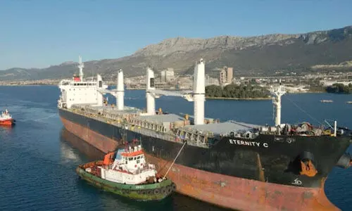 ചെങ്കടലില് കപ്പലിന് നേരെയുണ്ടായ ആക്രമണത്തില് നാവികഭടന്മാര് കൊല്ലപ്പെട്ടെന്ന് ചെങ്കടലില് കപ്പലിന് നേരെയുണ്ടായ ആക്രമണത്തില് നാവികഭടന്മാര് കൊല്ലപ്പെട്ടെന്ന്