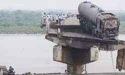 ഗംഭീര പാലം തകർന്നുവീണ സംഭവം: മരിച്ചവരുടെ എണ്ണം ഒമ്പതായി