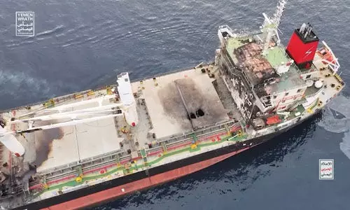 ചെങ്കടലില് ഇറ്റേണിറ്റി കപ്പല് മുക്കുന്ന വീഡിയോ പുറത്തുവിട്ട് അന്സാറുല്ല (വീഡിയോ) ചെങ്കടലില് ഇറ്റേണിറ്റി കപ്പല് മുക്കുന്ന വീഡിയോ പുറത്തുവിട്ട് അന്സാറുല്ല (വീഡിയോ)