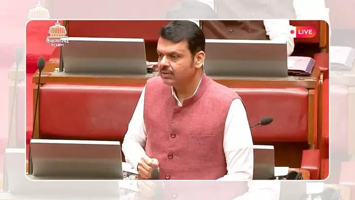 സ്കൂളില് ആര്ത്തവ പരിശോധനയ്ക്കായി വിദ്യാര്ഥിനികളെ നഗ്നരാക്കിയ സംഭവം; കുറ്റവാളിള്ക്കതിരേ കര്ശന നടപടി: മഹാരാഷ്ട്ര മുഖ്യമന്ത്രി സ്കൂളില് ആര്ത്തവ പരിശോധനയ്ക്കായി വിദ്യാര്ഥിനികളെ നഗ്നരാക്കിയ സംഭവം; കുറ്റവാളിള്ക്കതിരേ കര്ശന നടപടി: മഹാരാഷ്ട്ര മുഖ്യമന്ത്രി