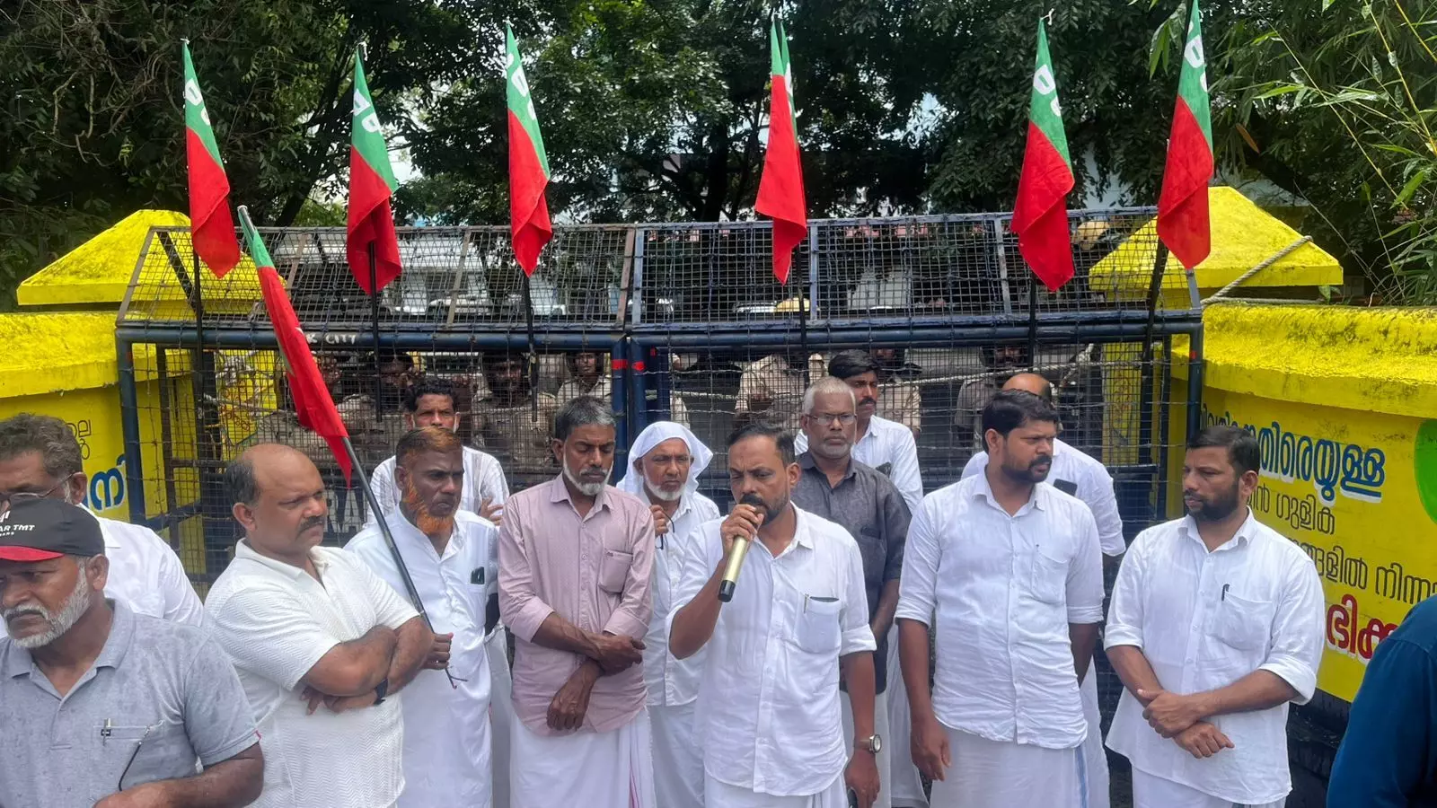 ആരോഗ്യ സംരക്ഷണത്തില് ഗുരുതര വീഴ്ച വരുത്തുന്ന മന്ത്രി വീണാ ജോര്ജിനെ പുറത്താക്കുക: കെ വി അബ്ദുള് നാസര് ആരോഗ്യ സംരക്ഷണത്തില് ഗുരുതര വീഴ്ച വരുത്തുന്ന മന്ത്രി വീണാ ജോര്ജിനെ പുറത്താക്കുക: കെ വി അബ്ദുള് നാസര്