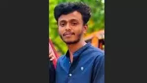 പടിഞ്ഞാറത്തറയില് കൂട്ടുകാരോടൊപ്പം കുളത്തില് കുളിക്കവേ 19കാരന് മുങ്ങിമരിച്ചു പടിഞ്ഞാറത്തറയില് കൂട്ടുകാരോടൊപ്പം കുളത്തില് കുളിക്കവേ 19കാരന് മുങ്ങിമരിച്ചു