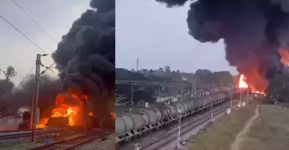 *ചരക്കു ട്രെയിനിന് തീപിടിച്ചു* *ചരക്കു ട്രെയിനിന് തീപിടിച്ചു*