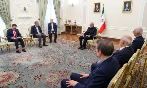 ഇസ് ലാമിക ഐക്യം പൂര്‍ണാര്‍ഥത്തില്‍ ഉള്‍കൊണ്ടാല്‍ സയണിസ്റ്റ് ഭീകരതയെ ചെറുത്തുതോല്‍പ്പിക്കാനാകുമെന്ന് മസൂദ് പെസെഷ്‌കിയാന്‍