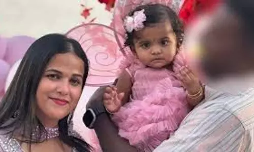 വിപഞ്ചികയുടെ കുഞ്ഞിന്റെ സംസ്‌കാരം തടഞ്ഞു; മൃതദേഹം മോര്‍ച്ചറിയിലേക്ക് തിരിച്ചുകൊണ്ടുപോയി