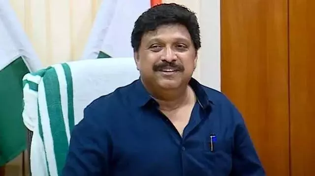 ബസ് സമരം : ഉടമകളുമായി വകുപ് മന്ത്രി ഇന്ന് ചർച്ച