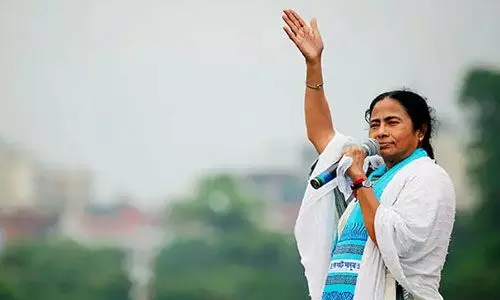 ബംഗാളികളെ വിദേശികളാക്കി ചിത്രീകരിക്കുന്ന ബിജെപിക്കെതിരെ കൊല്ക്കത്തയില് ഇന്ന് പ്രതിഷേധം ബംഗാളികളെ വിദേശികളാക്കി ചിത്രീകരിക്കുന്ന ബിജെപിക്കെതിരെ കൊല്ക്കത്തയില് ഇന്ന് പ്രതിഷേധം