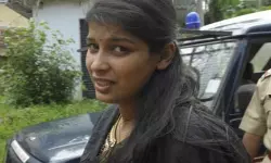 ഭാസ്കര കാരണവര് വധക്കേസ് പ്രതി ഷെറിന് ജയില് മോചിതയായി ഭാസ്കര കാരണവര് വധക്കേസ് പ്രതി ഷെറിന് ജയില് മോചിതയായി