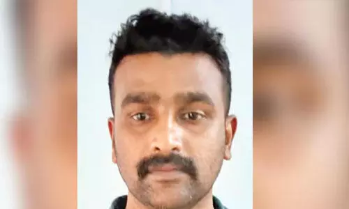 യുവതിയെ കാറിടിപ്പിച്ചു കൊല്ലാന് ശ്രമം; പ്രതിക്ക് മൂന്നുവര്ഷം തടവ് യുവതിയെ കാറിടിപ്പിച്ചു കൊല്ലാന് ശ്രമം; പ്രതിക്ക് മൂന്നുവര്ഷം തടവ്