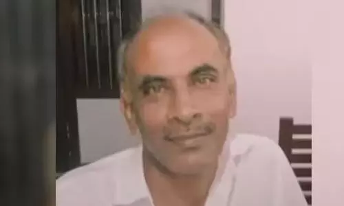 കൊണ്ടോട്ടിയില് മധ്യവയസ്കന് ഷോക്കേറ്റ് മരിച്ചതില് പ്രതിഷേധം കൊണ്ടോട്ടിയില് മധ്യവയസ്കന് ഷോക്കേറ്റ് മരിച്ചതില് പ്രതിഷേധം