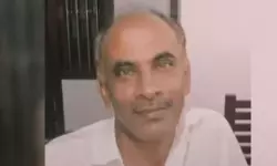 കൊണ്ടോട്ടിയില് മധ്യവയസ്കന് ഷോക്കേറ്റ് മരിച്ചതില് പ്രതിഷേധം കൊണ്ടോട്ടിയില് മധ്യവയസ്കന് ഷോക്കേറ്റ് മരിച്ചതില് പ്രതിഷേധം