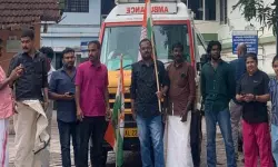 ആംബുലന്സ് തടഞ്ഞ് കോണ്ഗ്രസ് സമരം; രോഗി മരിച്ചെന്ന് ആരോപണം ആംബുലന്സ് തടഞ്ഞ് കോണ്ഗ്രസ് സമരം; രോഗി മരിച്ചെന്ന് ആരോപണം