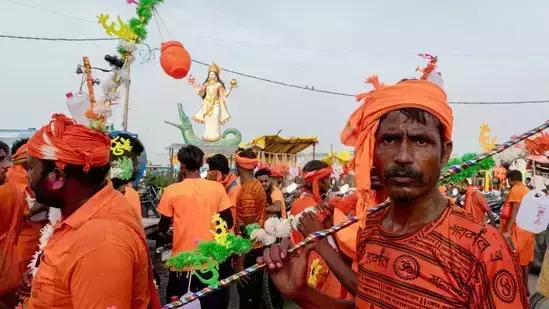 പ്രതീകാത്മകമാണെങ്കിലും ആയുധ പ്രദർശനം അനുവദിക്കില്ല; കനവാർ യാത്രികർ നിർദേശങ്ങൾ പാലിച്ചില്ലെങ്കിൽ നടപടി, റിപോർട്ട്