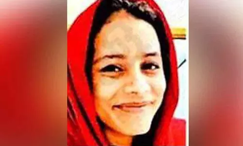 യുവ ഡോക്ടര് താമസ സ്ഥലത്ത് മരിച്ച നിലയില് യുവ ഡോക്ടര് താമസ സ്ഥലത്ത് മരിച്ച നിലയില്