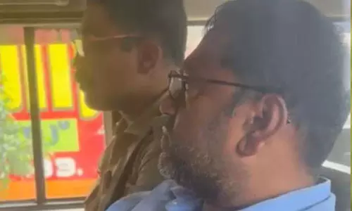 വിഎസിനെ അധിക്ഷേപിച്ച് പോസ്റ്റെന്ന്; അധ്യാപകന്‍ അറസ്റ്റില്‍