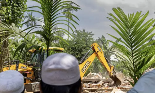അറസ്റ്റ്, ചികില്സ നിഷേധിക്കല്, കുറ്റപ്പെടുത്തല്: കുടിയൊഴിപ്പക്കലിന് ശേഷം അസമില് നടക്കുന്നത് അറസ്റ്റ്, ചികില്സ നിഷേധിക്കല്, കുറ്റപ്പെടുത്തല്: കുടിയൊഴിപ്പക്കലിന് ശേഷം അസമില് നടക്കുന്നത്