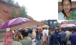 വീരമലകുന്ന് വീണ്ടും ഇടിഞ്ഞു; മണ്ണില്‍ കുടുങ്ങിയ കാര്‍ യാത്രക്കാരി രക്ഷപ്പെട്ടു