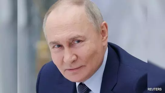 പൗരന്മാരെ നിരീക്ഷിക്കാൻ ആപ്പ്; വൈകാതെ വാട്സ്ആപ്പും നിരോധിക്കും, റിപോർട്ട്