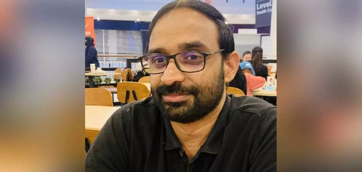 വി എസ് അച്യുതാനന്ദനെ അധിക്ഷേപിച്ച് സാമൂഹ്യമാധ്യമത്തിൽ പോസ്റ്റിട്ടെന്ന് ആരോപണം; താമരശ്ശേരി സ്വദേശി ആബിദ് അടിവാരത്തിനെതിരേ കേസ് വി എസ് അച്യുതാനന്ദനെ അധിക്ഷേപിച്ച് സാമൂഹ്യമാധ്യമത്തിൽ പോസ്റ്റിട്ടെന്ന് ആരോപണം; താമരശ്ശേരി സ്വദേശി ആബിദ് അടിവാരത്തിനെതിരേ കേസ്