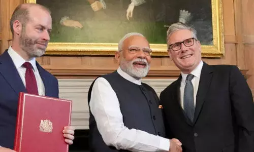 ഇന്ത്യയും യുകെയും സ്വതന്ത്രവ്യാപാര കരാറില് ഒപ്പിട്ടു ഇന്ത്യയും യുകെയും സ്വതന്ത്രവ്യാപാര കരാറില് ഒപ്പിട്ടു