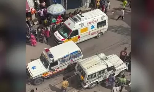 മൻസ ദേവി ക്ഷേത്രത്തിലുണ്ടായ തിക്കിലും തിരക്കിലും ആറുമരണം