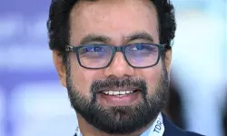 അരമനകള് തോറും കേക്കുമായി കയറിയിറങ്ങും, മാതാവിന് സ്വര്ണ കിരീടം നല്കും; ഇവരുടെ ഉള്ളിലിരുപ്പാണ് ഇപ്പോള് പുറത്തുവന്നത് : എംപി ജോണ് ബ്രിട്ടാസ് അരമനകള് തോറും കേക്കുമായി കയറിയിറങ്ങും, മാതാവിന് സ്വര്ണ കിരീടം നല്കും; ഇവരുടെ ഉള്ളിലിരുപ്പാണ് ഇപ്പോള് പുറത്തുവന്നത് : എംപി ജോണ് ബ്രിട്ടാസ്