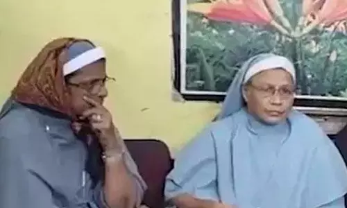 കന്യാസ്ത്രീകളുടെ ജാമ്യാപേക്ഷ തള്ളി കന്യാസ്ത്രീകളുടെ ജാമ്യാപേക്ഷ തള്ളി